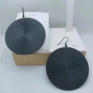 Elegant Black Textured Earrings